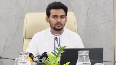 ঘোষণা দিয়ে আওয়ামী লীগকে পুনর্বাসন করা উচিত বিএনপির: আসিফ মাহমুদ