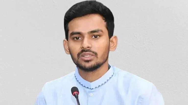 সাকিবকে খেলতে না দেওয়া দুর্নীতি হলে শাস্তি পেতে রাজি: আসিফ মাহমুদ