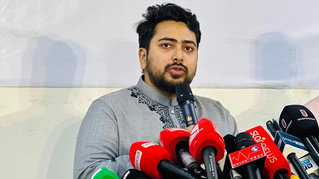 স্বরাষ্ট্রমন্ত্রী জুলাই সনদকে অবজ্ঞা করেছেন: নাহিদ ইসলাম