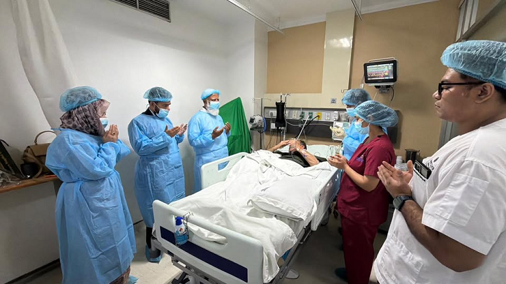 অসুস্থ মির্জা আব্বাসকে হাসপাতালে দেখতে গেলেন জামায়াত আমীর