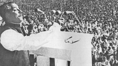 আ. লীগের ভাঙা অফিসে মাইকে বঙ্গবন্ধুর ভাষণ প্রচার