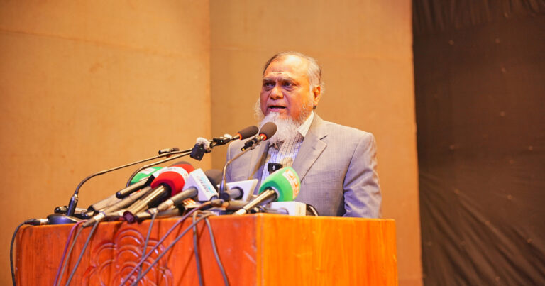 আর কত মানুষ মরলে সড়কমন্ত্রী অস্বস্তি বোধ করবেন—জামায়াত এমপির প্রশ্ন