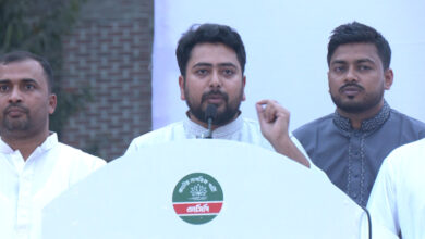 ঋণখেলাপিদের সংসদে বসিয়ে, ফ্যামিলি কার্ড দিয়ে অর্থনীতি পরিবর্তন সম্ভব নয়: নাহিদ