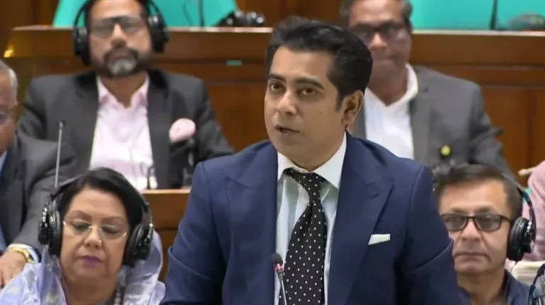 এই সংসদের সৌন্দর্য হলো, স্বৈরাচারের পক্ষের কোনো মানুষ এখানে নেই: পার্থ