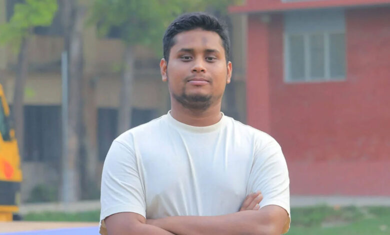 ওয়াক আউটের পর হাসনাতের ‘Get out Chuppu’ স্ট্যাটাস ভাইরাল