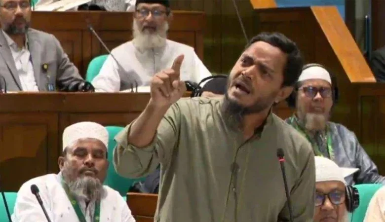 ফ্যামিলি কার্ড ও খাল খননের নামে সংস্কারকে ভুলিয়ে দেওয়ার চেষ্টা চলছে: সংসদে দুই এমপির অভিযোগ