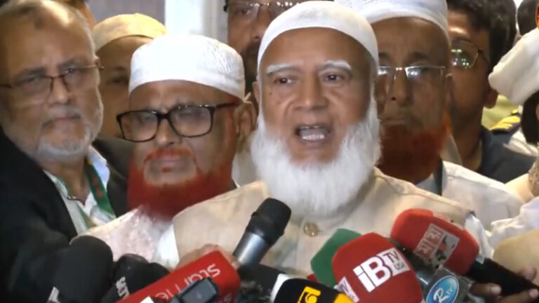 সংস্কার পরিষদ গঠনে সংসদের ভেতরে সমাধান না পেলে রাজপথে যেতে বাধ্য হবো: জামায়াত আমির