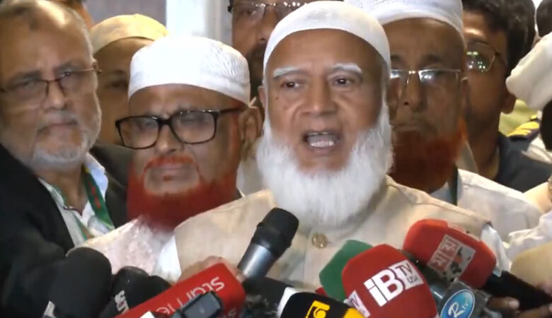 সংস্কার পরিষদ গঠনে সংসদের ভেতরে সমাধান না পেলে রাজপথে যেতে বাধ্য হবো: জামায়াত আমির