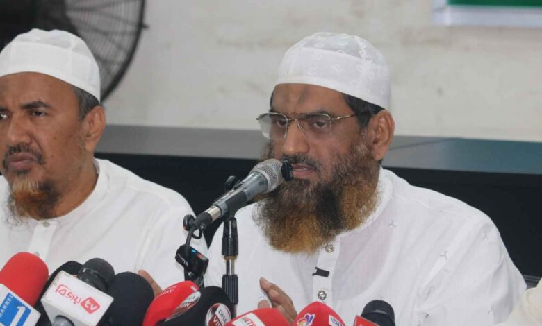 সরকার জাতিকে জুলাই গণ-অভ্যুত্থান ভুলিয়ে দিতে চায়: মামুনুল হক