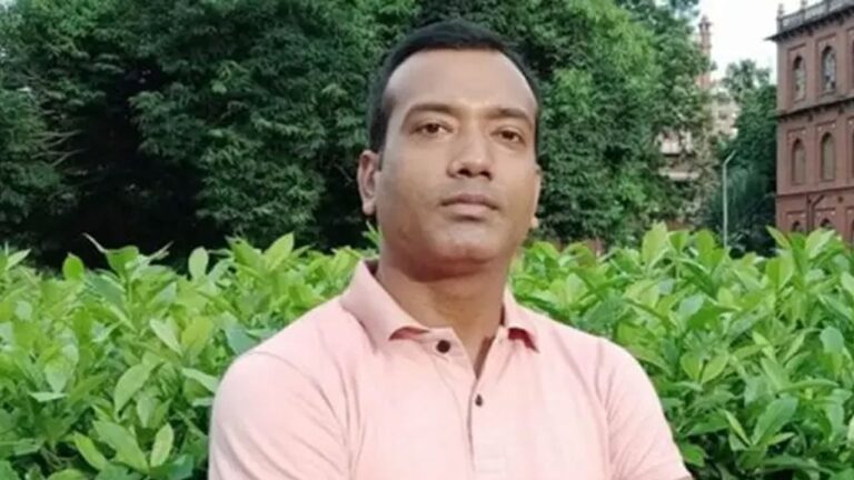 ‘এখন শ্রদ্ধা জানাচ্ছে, কিন্তু ২৫ মার্চ নিয়ে তাদের অনুশোচনা নেই’: ছাত্রদল সভাপতি