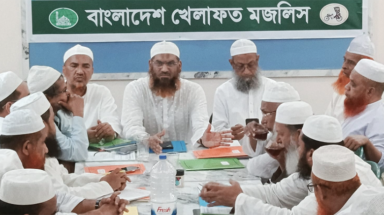 গণভোটের রায় অমান্য করে স্বৈরাচারের পথে বিএনপি: মামুনুল হক