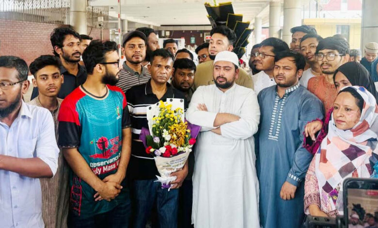 বায়তুলে মোকাররমে উত্তপ্ত পরিস্থিতি: তারেক রহমানের মন্তব্য