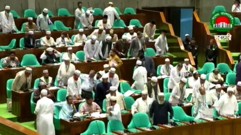 সংসদে বিরোধী দলের ওয়াকআউট | Barta Bazar