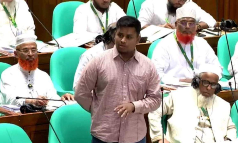 ‘সংখ্যাগরিষ্ঠের ভণ্ডামি…’— ওয়াকআউটের পর ফেসবুকে কী লিখলেন হাসনাত